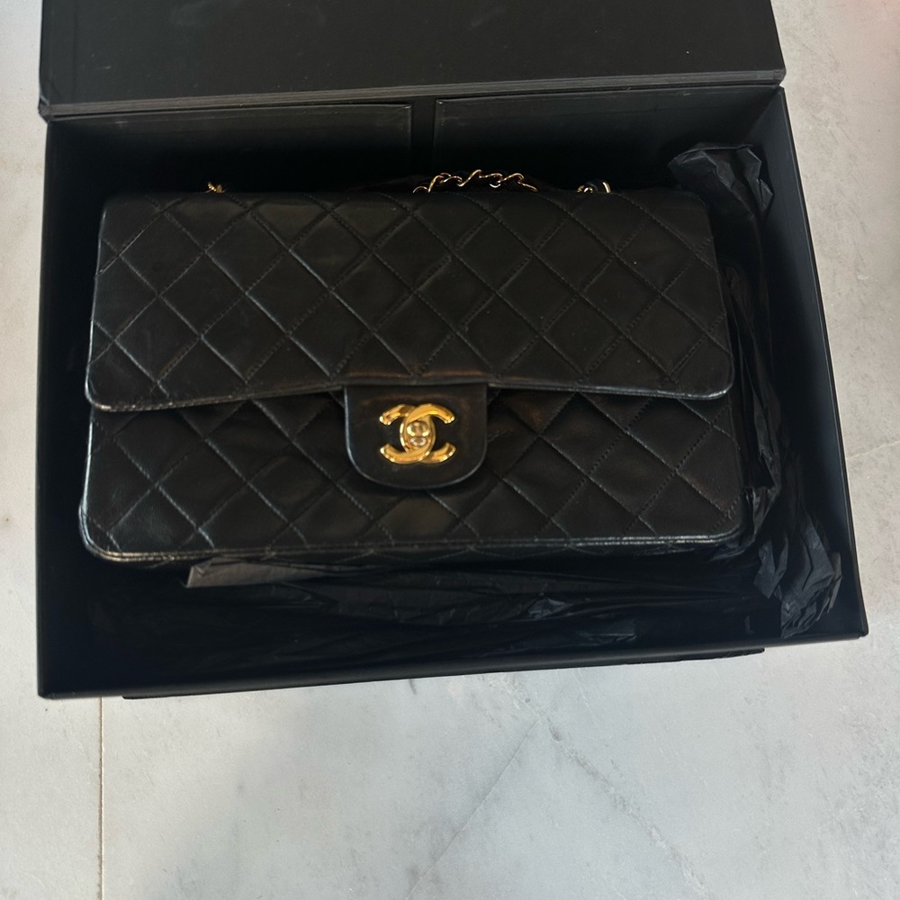 CHANEL Black Quilted Leather Shoulder Bag